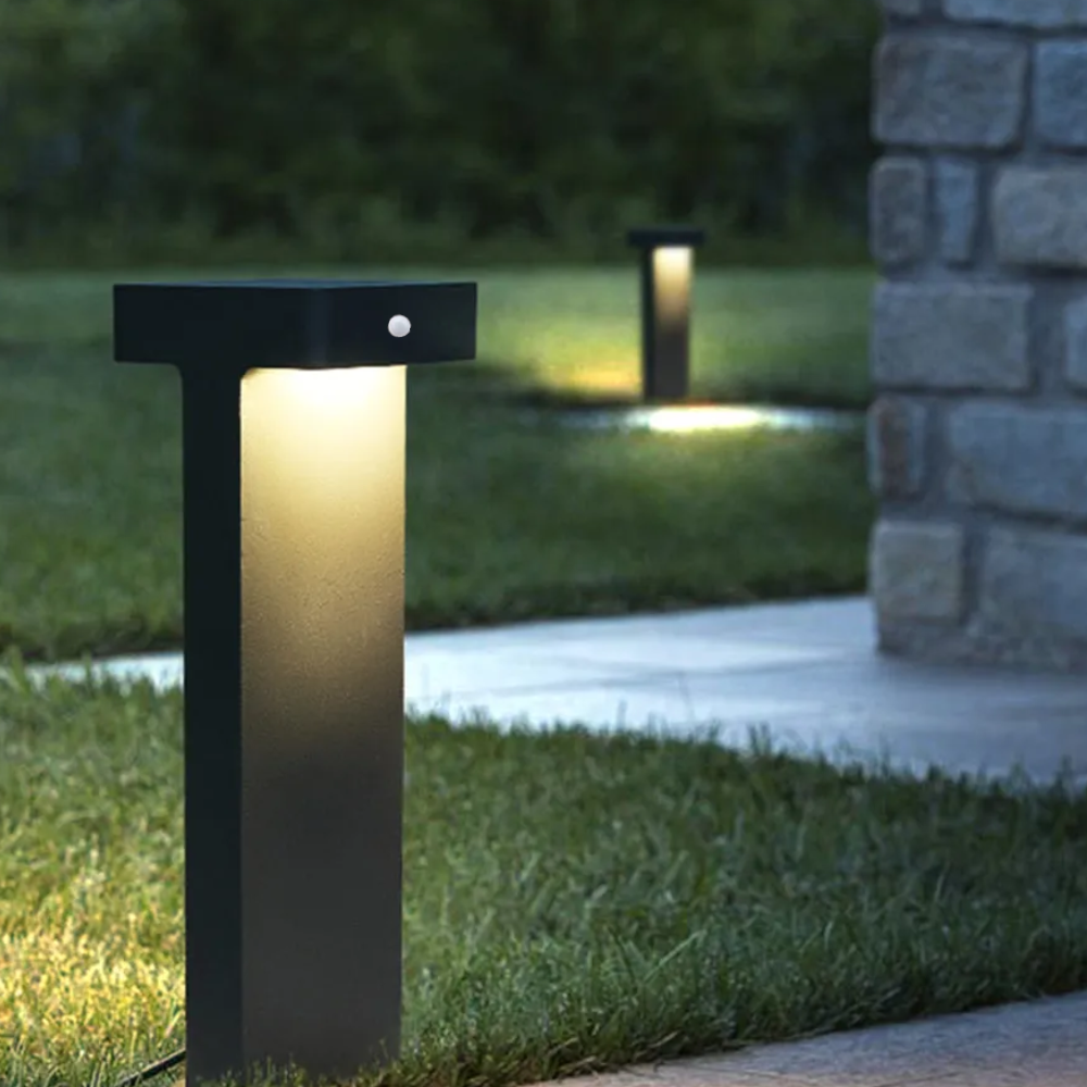 Ray Modern Metal T-Shaped Solar Outdoor Path Light, Black