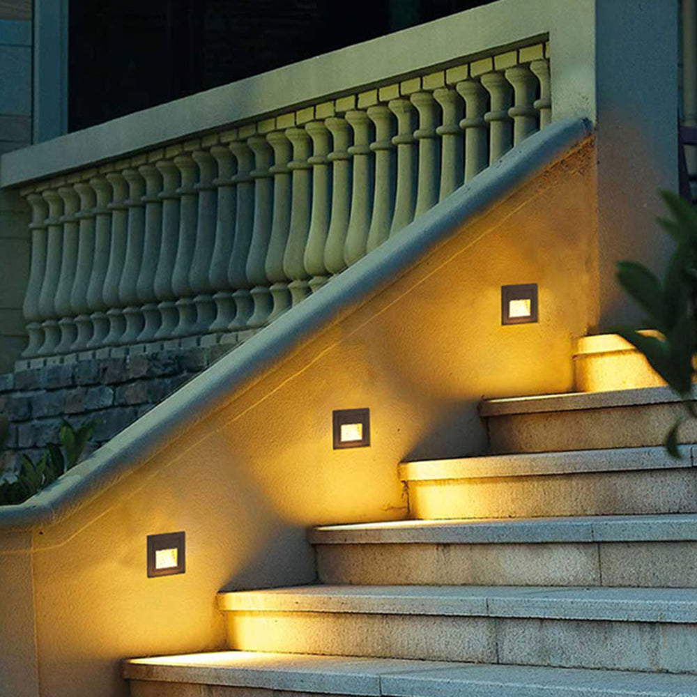 Ray Modern Metal Square Outdoor Deck/Step Light, Black
