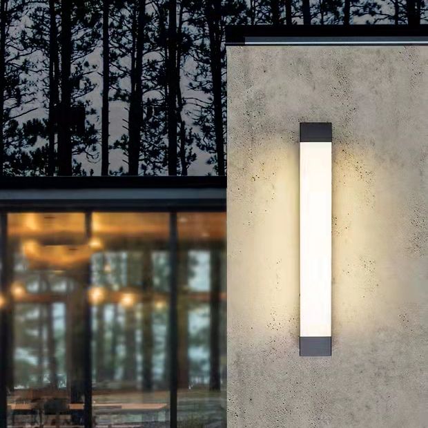 Ray Minimalist Linear Metal Outdoor Wall Lamp, Black