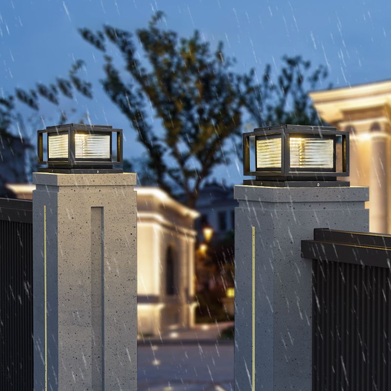 Ray Contemporary LED Rectangular Metal Outdoor Lamps, Black
