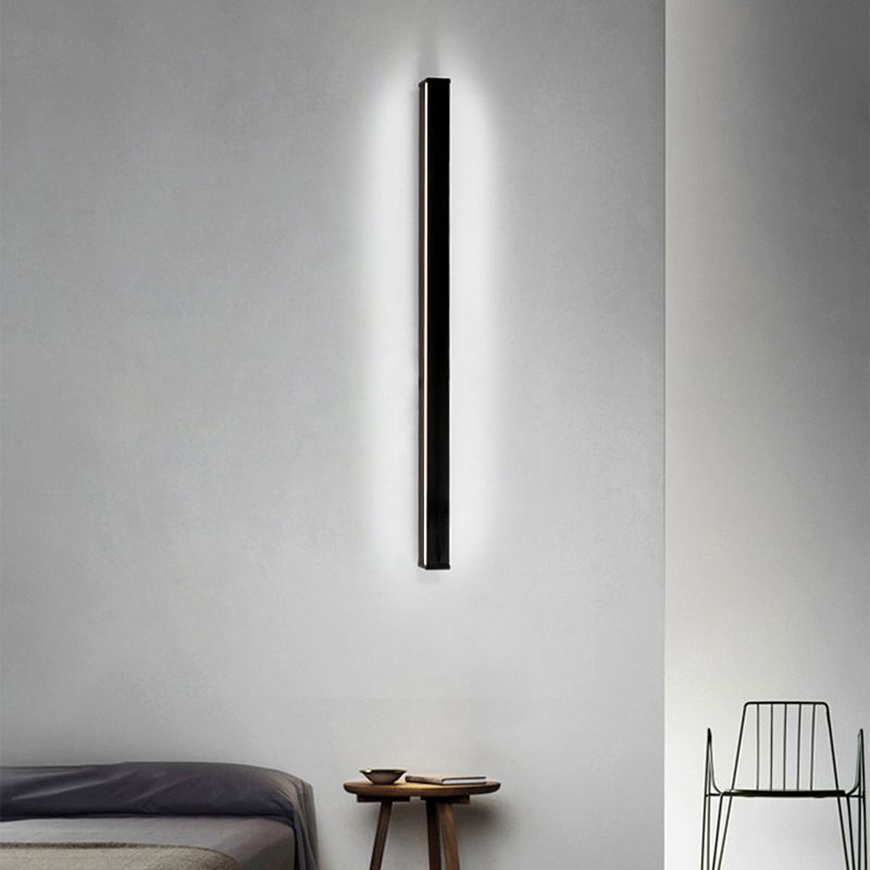 Arisha Minimalist Black Bar Mirror Front Vanity Wall Lamp, Metal/Acrylic
