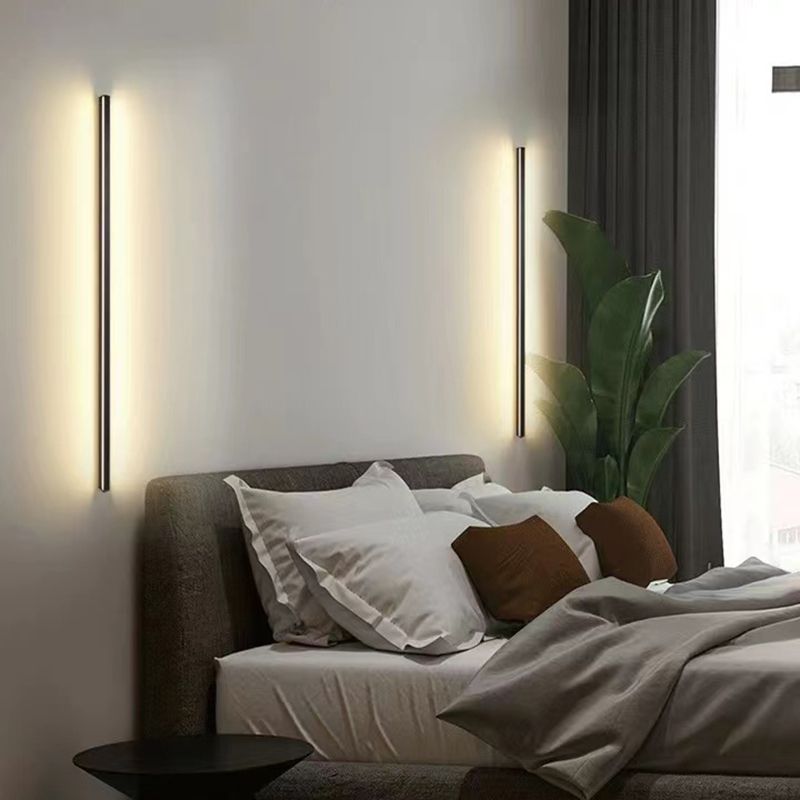 Arisha Minimalist Black Bar Mirror Front Vanity Wall Lamp, Metal/Acrylic
