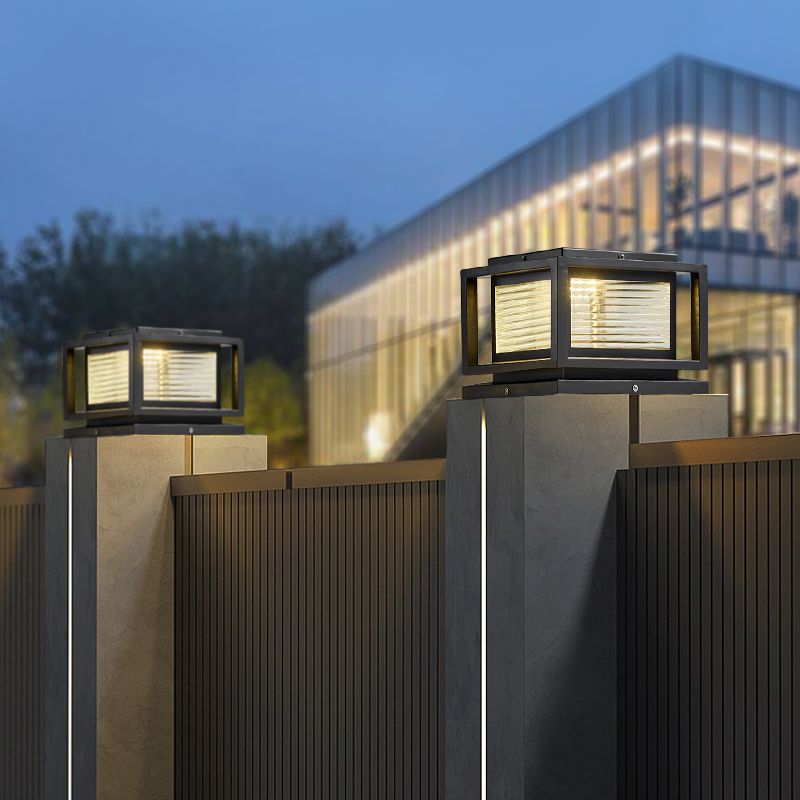 Ray Contemporary LED Rectangular Metal Outdoor Lamps, Black