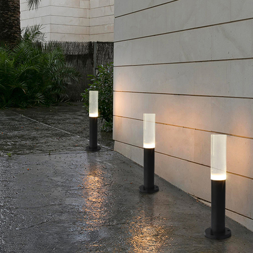 Ray Metal Cylindrical Outdoor Path Light, Black