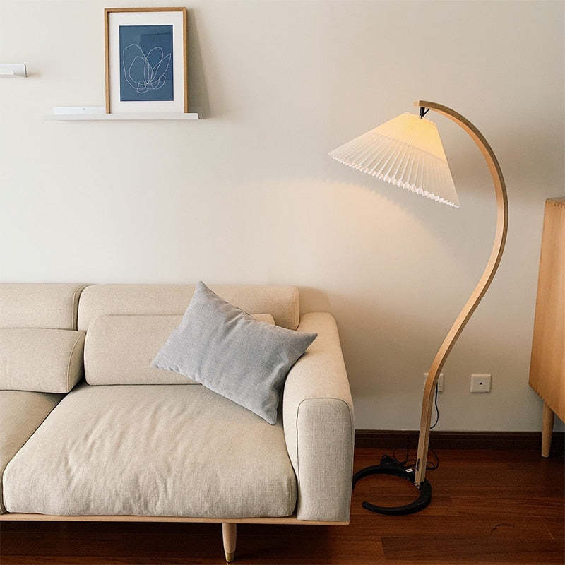 Muto Unique LED Floor Lamp, Wood/Metal, Living Room