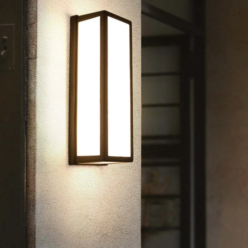 Ray Modern Waterproof Metal Cross Outdoor Wall Lamp, Black