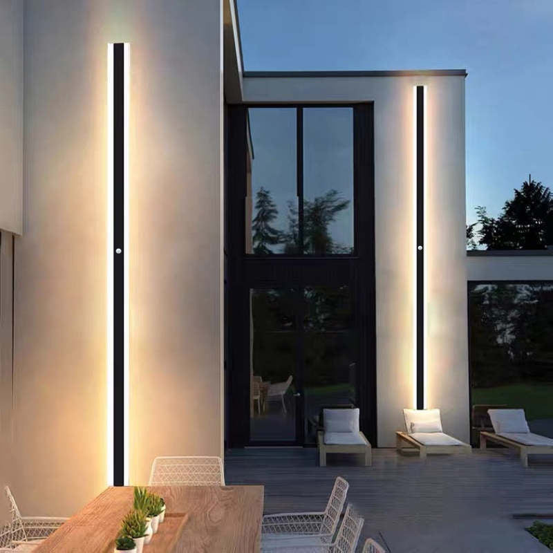 Ray Minimalist linear Metal Outdoor Wall Lamp, Black