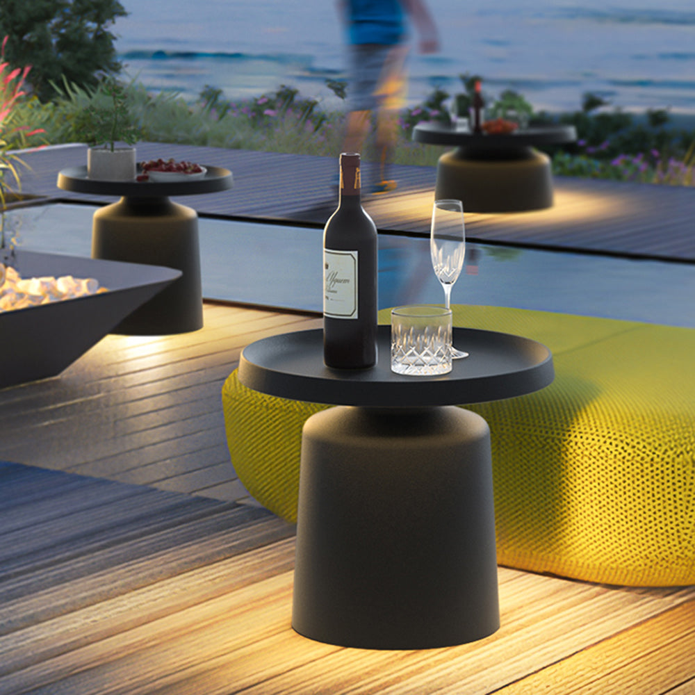 Ray Table Metal Rechargeable/Solar Outdoor Floor Lamp, Black