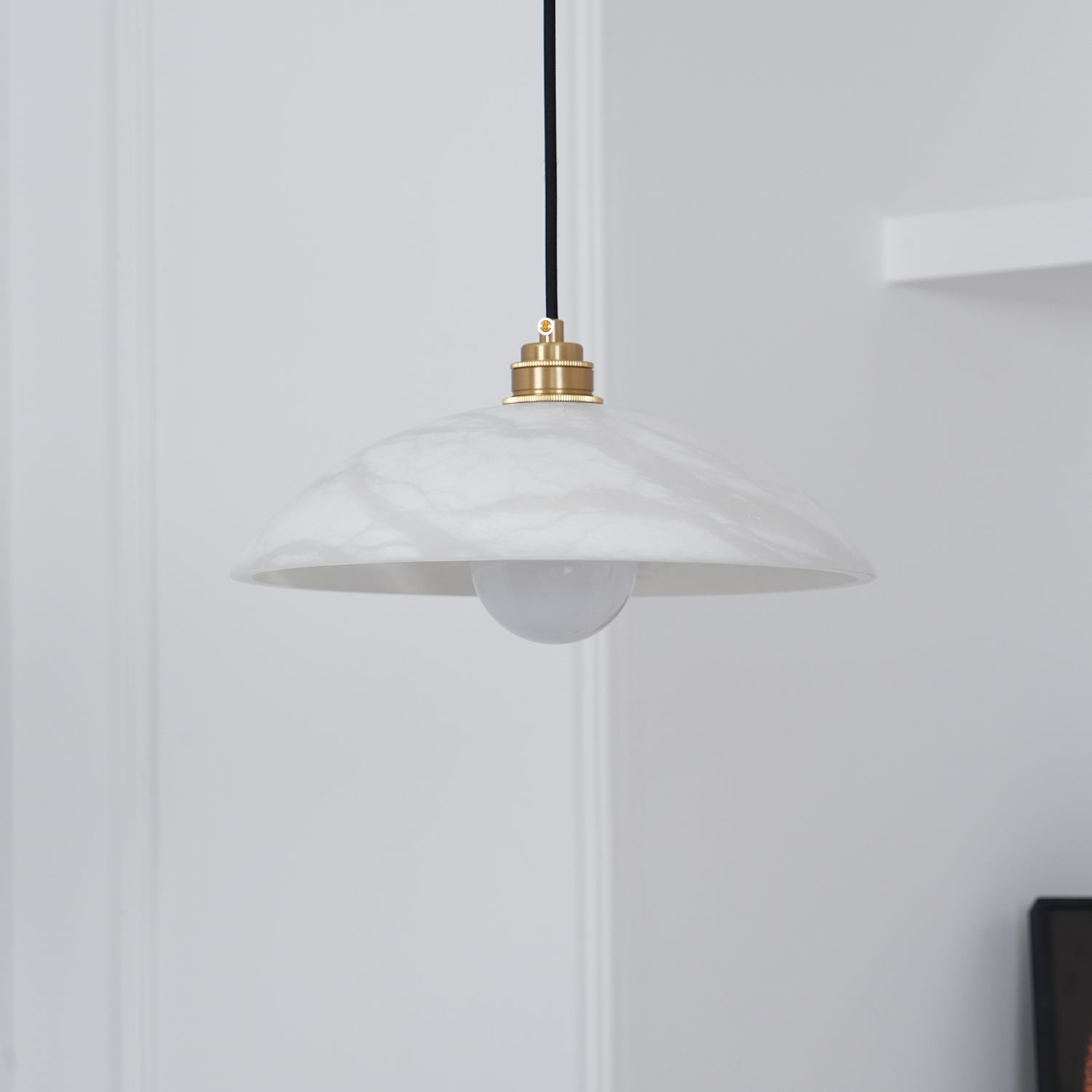 Nerea Minimalist Alabaster Pendant Light - Letslighting