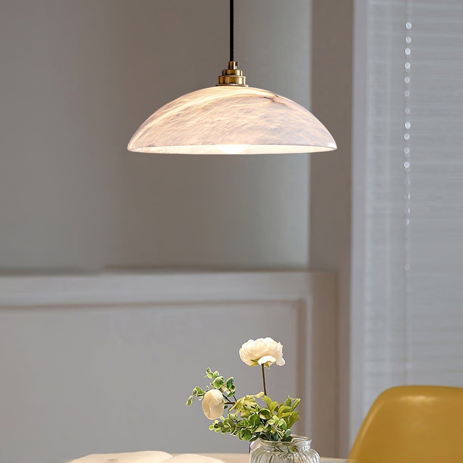 Nerea Minimalist Alabaster Pendant Light - Letslighting