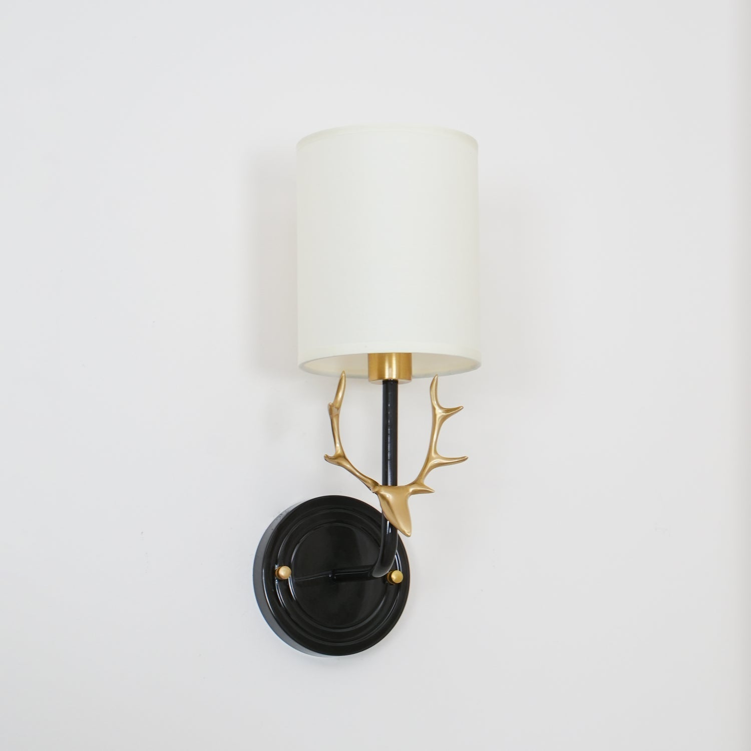 Noble Elegance Deer Head Brass Wall Light - Letslighting
