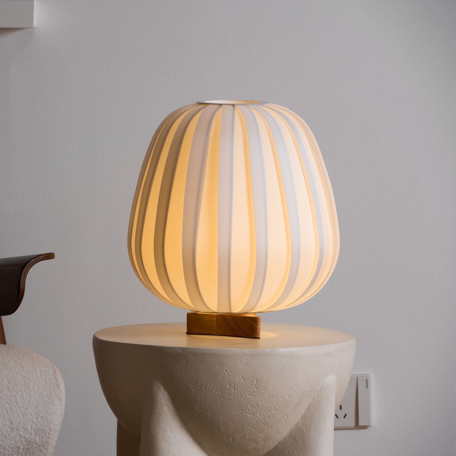 Solisuce Fabric Minimalist Table Lamp - Letslighting