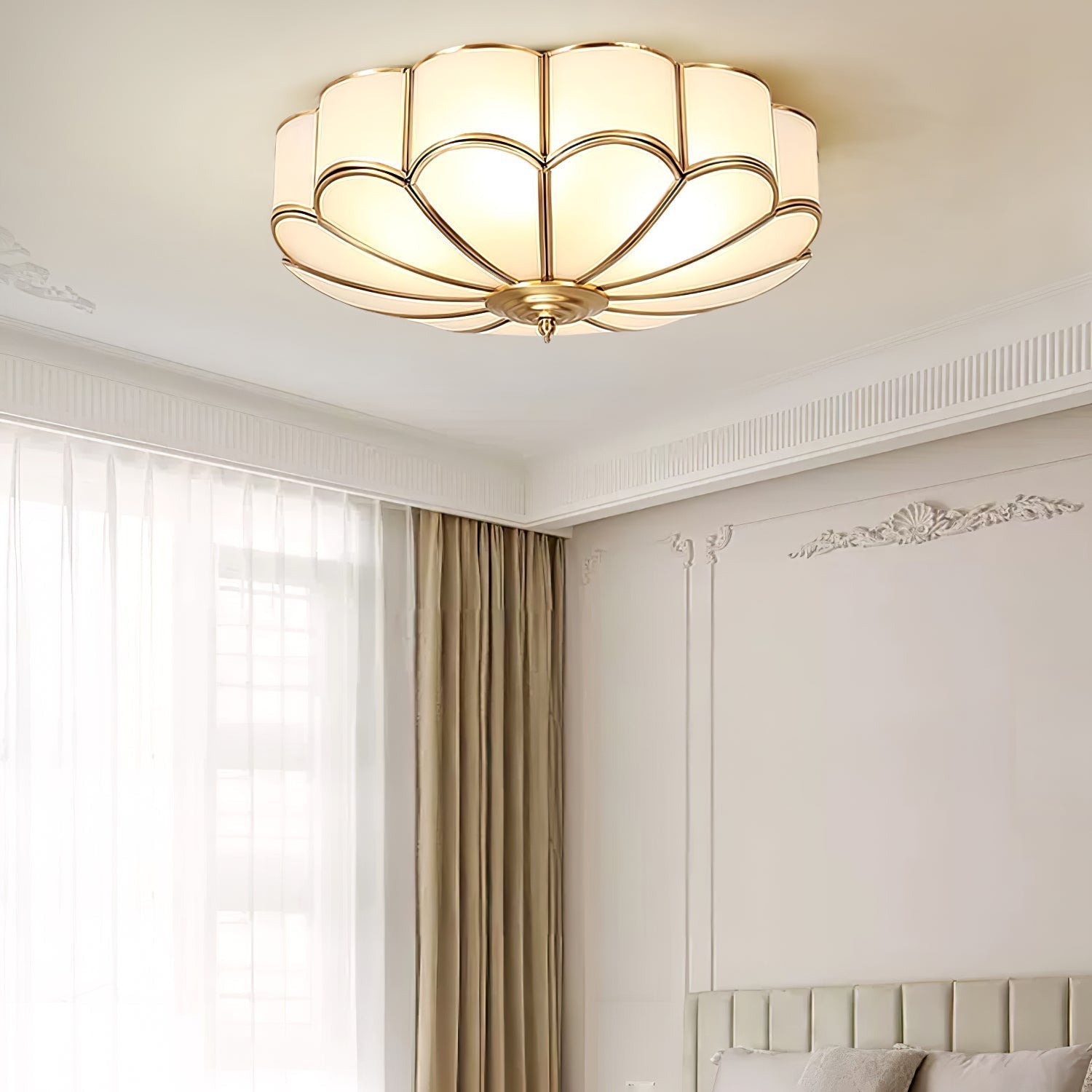Lustra Ceiling Light Flower Shape Glass Brass - Letslighting