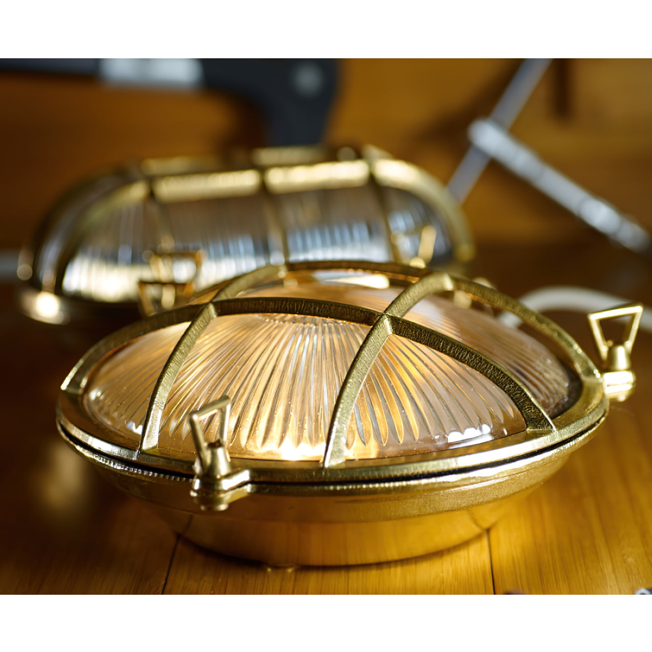 Erthearis Vintage Brass Bunker Sconce Wall Lamp - Letslighting