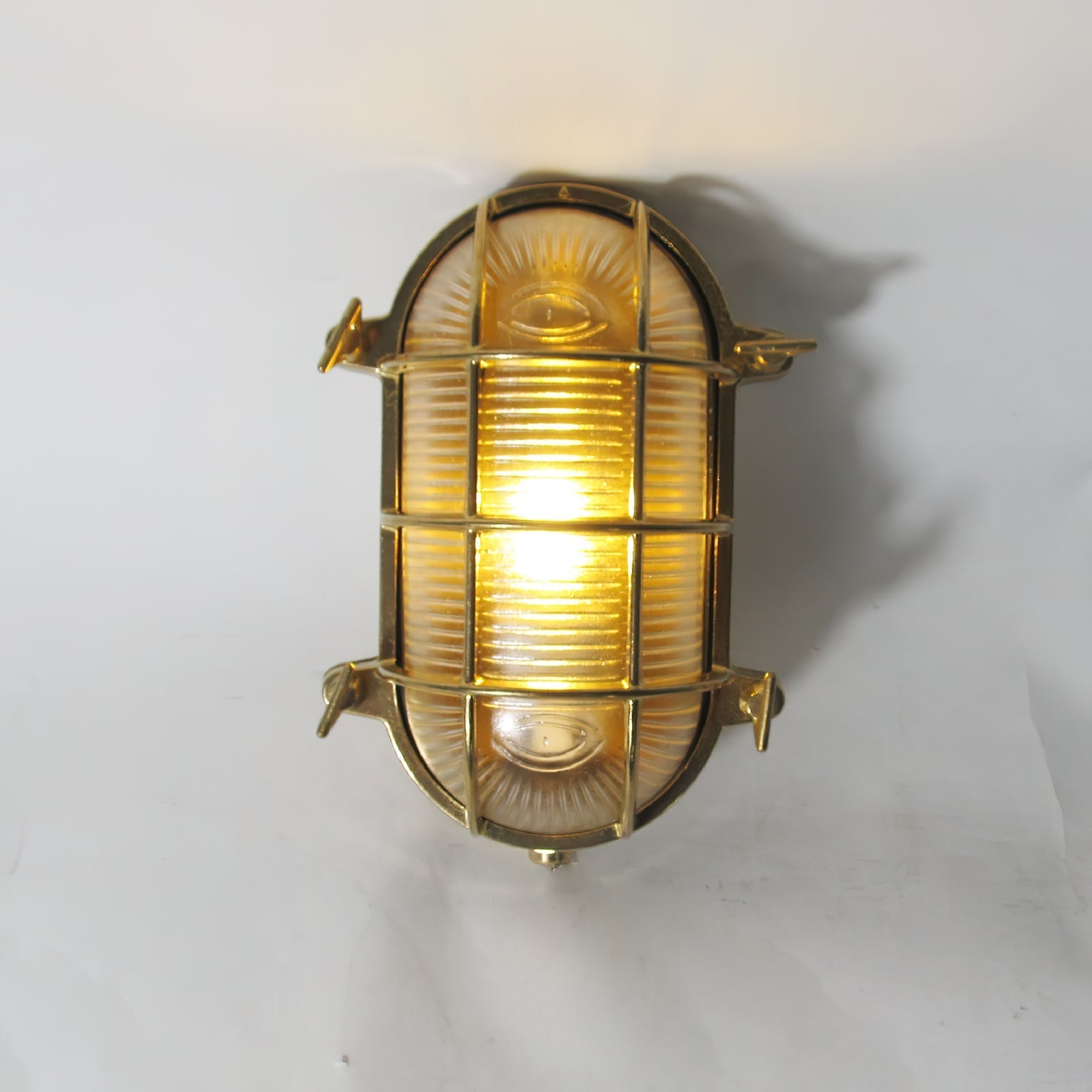 Erthearis Vintage Brass Bunker Sconce Wall Lamp - Letslighting