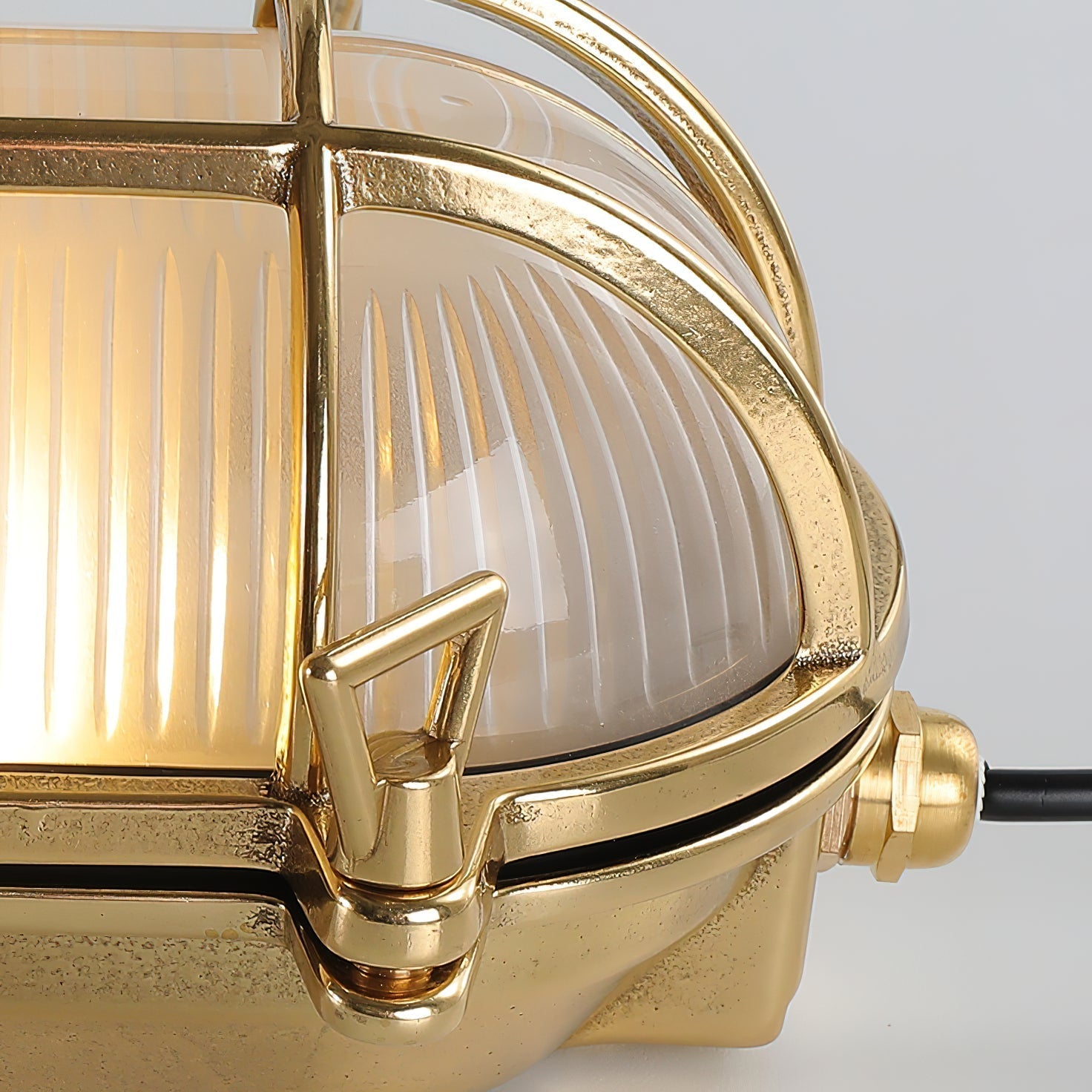 Erthearis Vintage Brass Bunker Sconce Wall Lamp - Letslighting