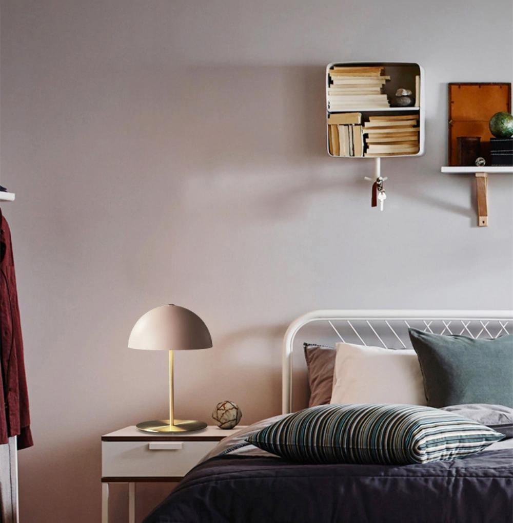 Zephen Acrylic Scandinavian Table Lamp - Letslighting