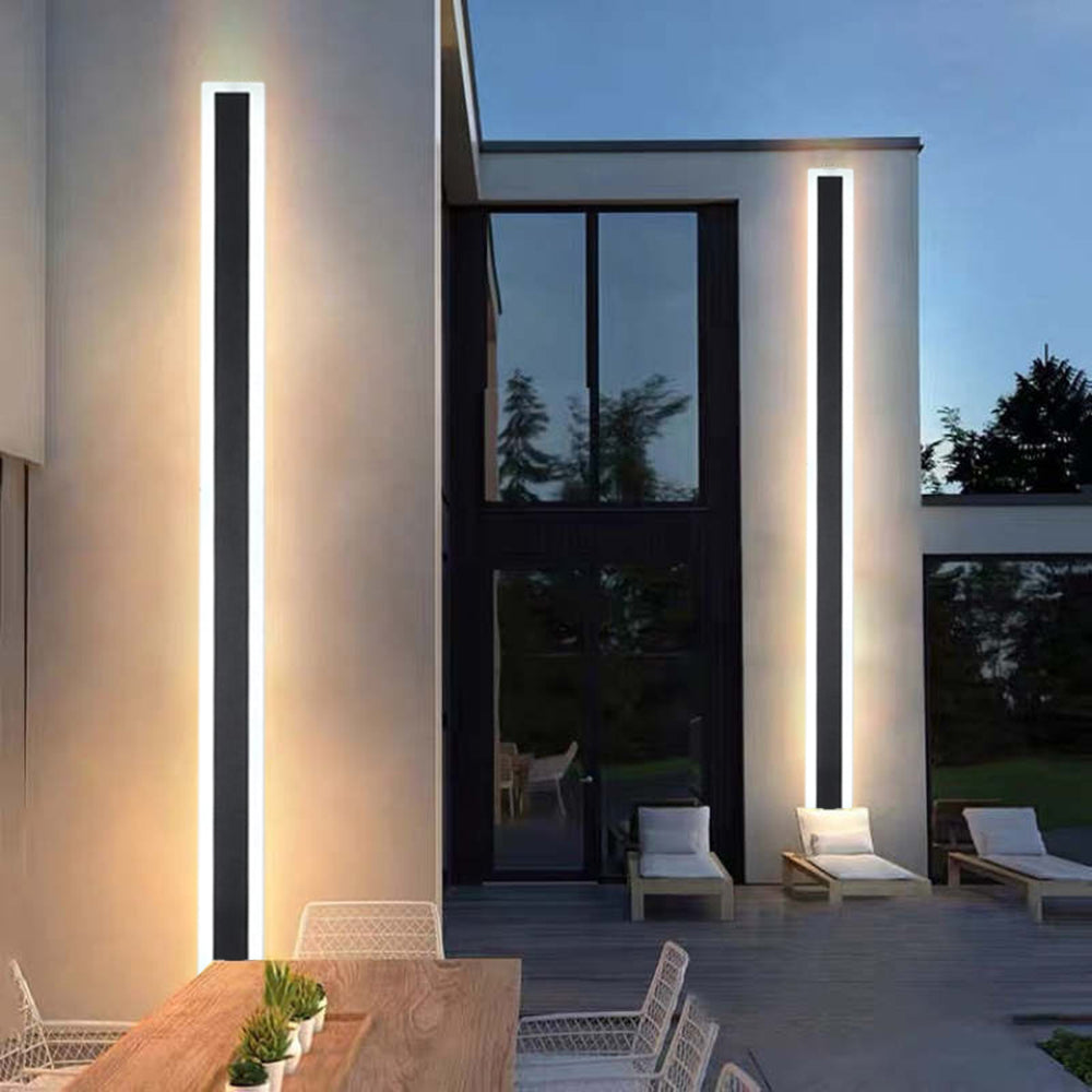Ray Linear Metal LED Outdoor Wall Lamp, Black/White