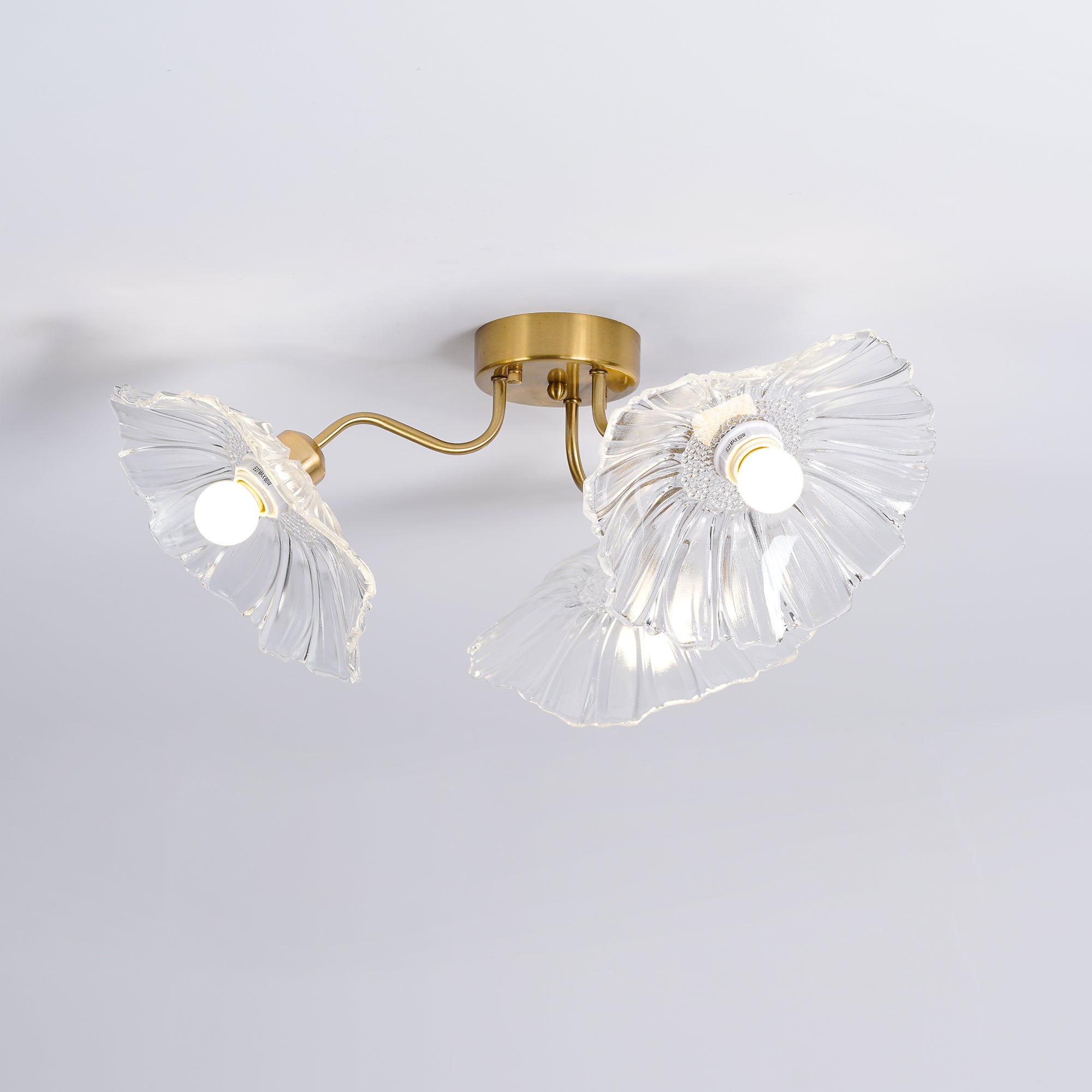 Solara Plafonnier en Verre Feuille avec Laiton Élégant - Neutralighting