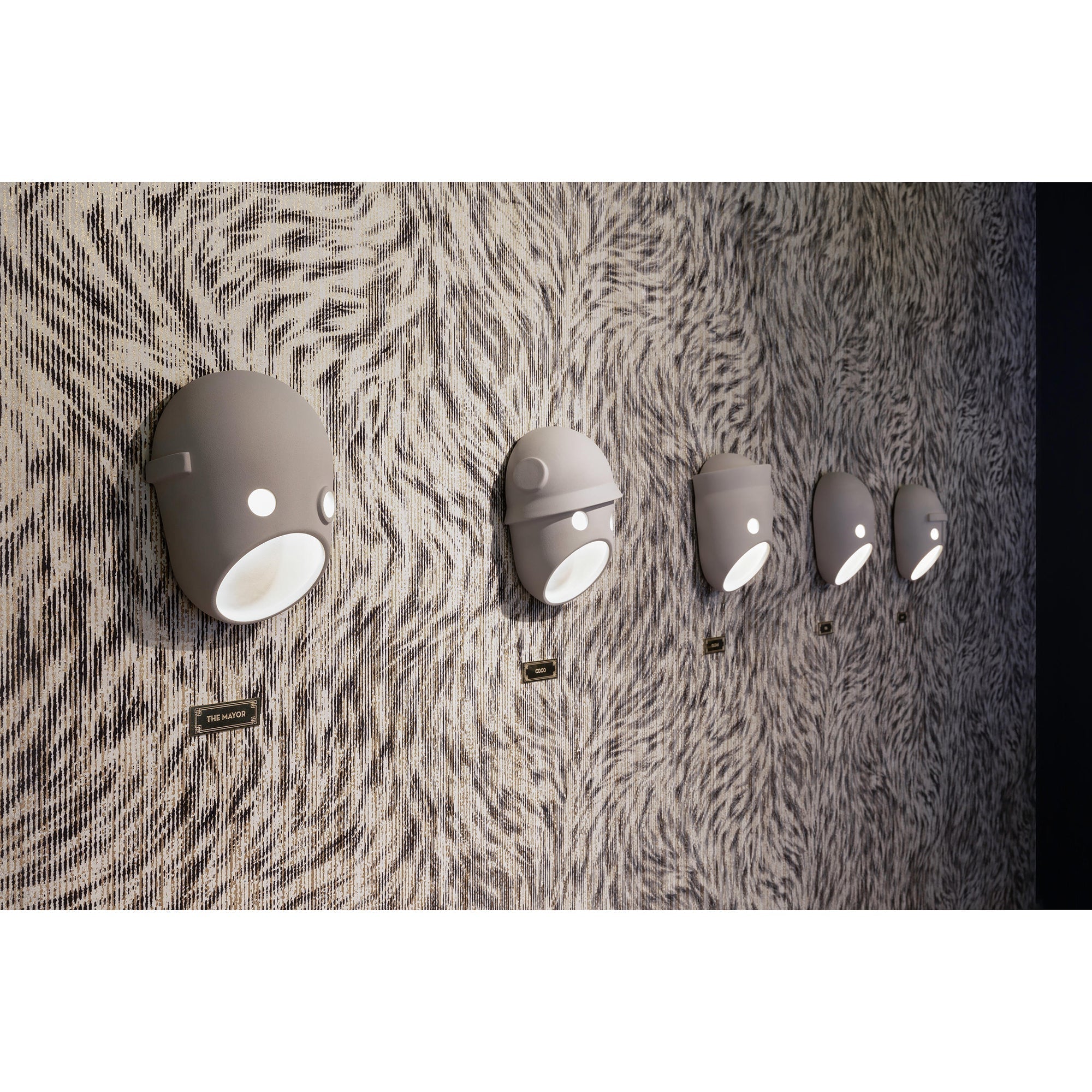 Mask Applique Murale en Résine Créativité Individuelle - Neutralighting