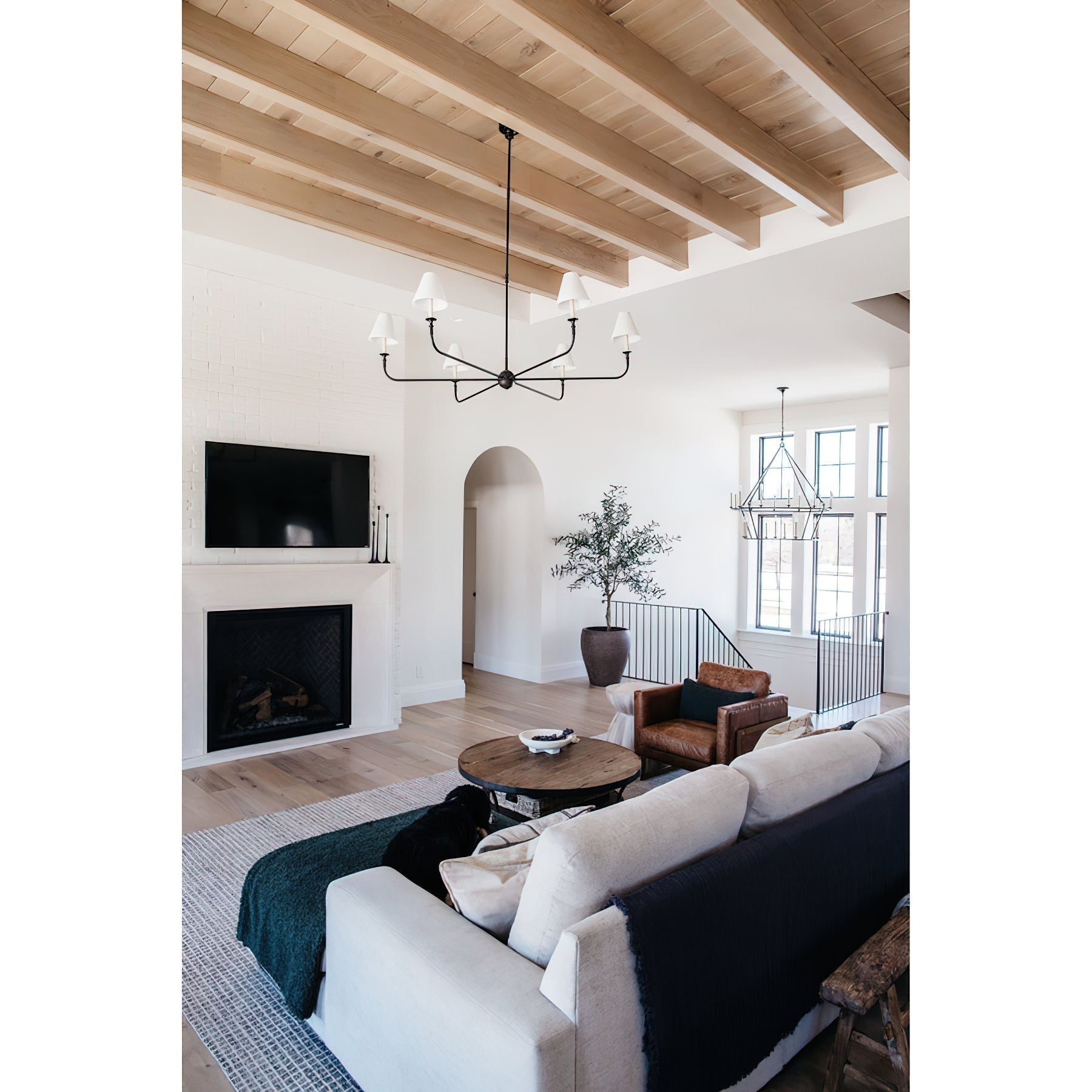 Arthaila Vintage Industrial Grande Fabric Chandelier - Letslighting