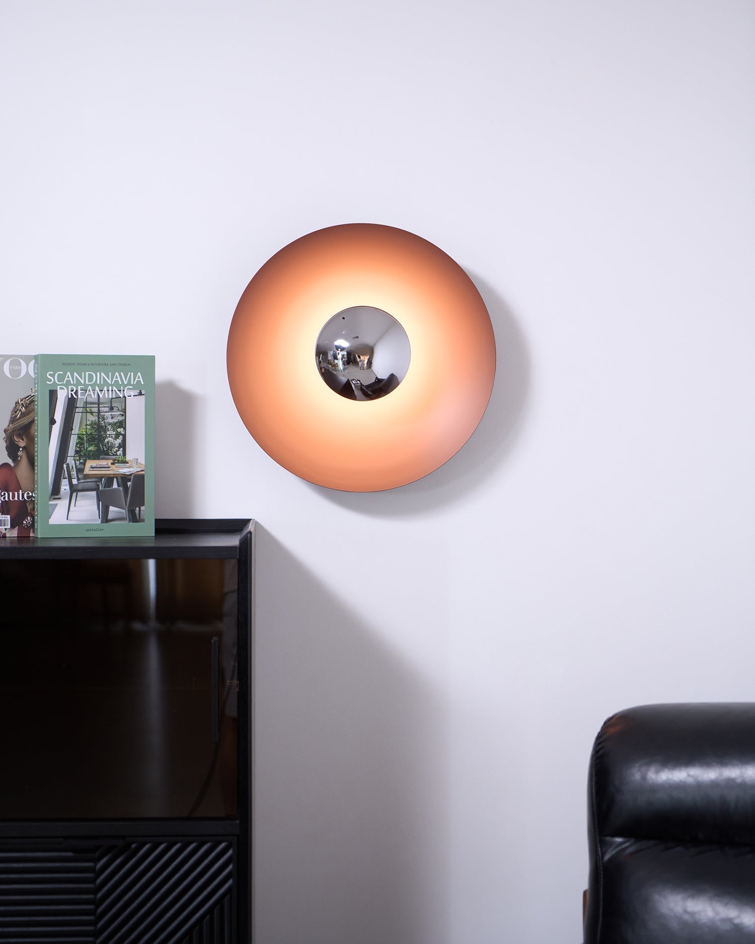 Peacemaker Elegance Simplicity Glow Wall Light - Neutralighting