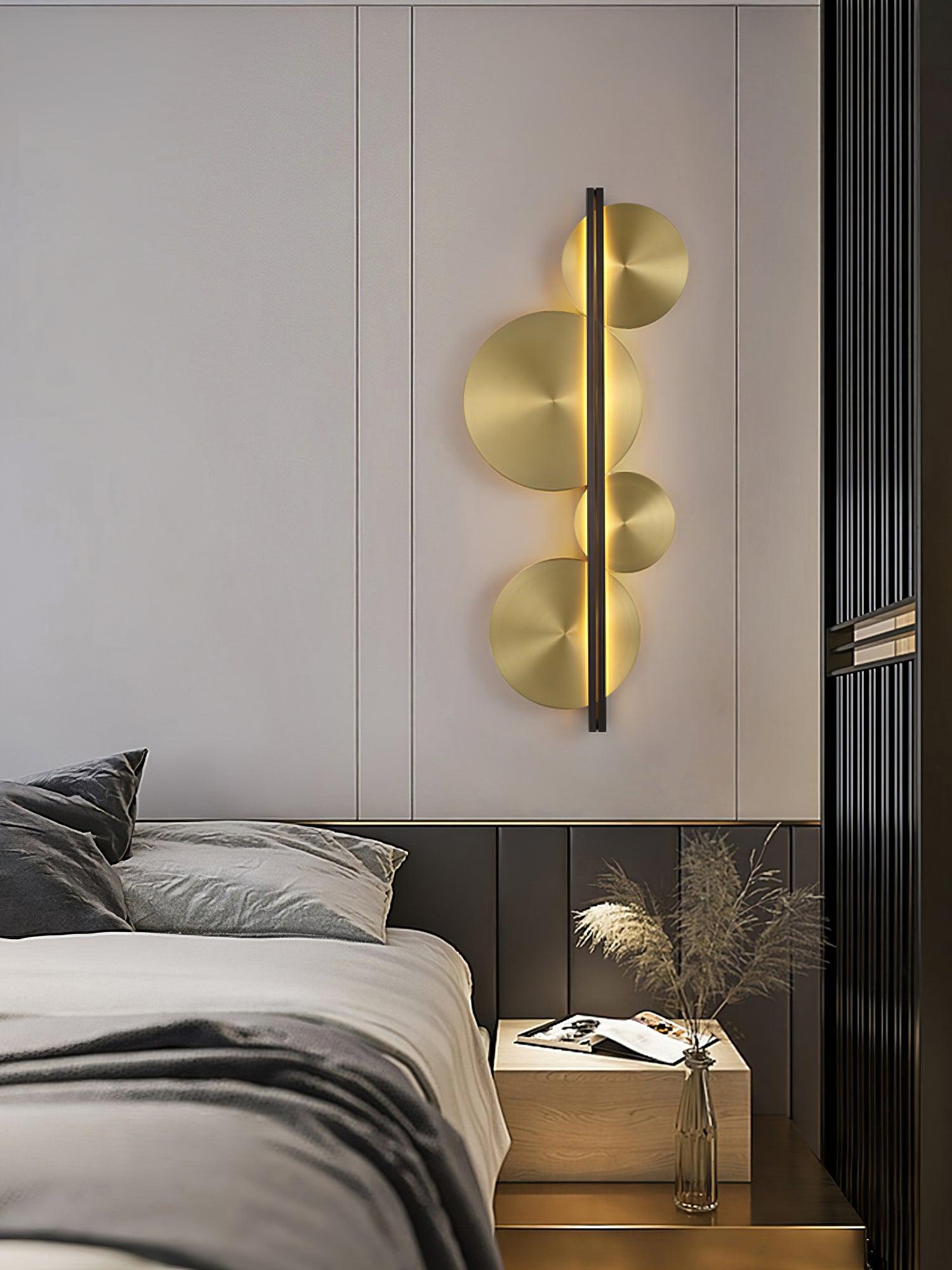 Lustra Applique Murale Dorée Circulaire Sculpturale - Neutralighting