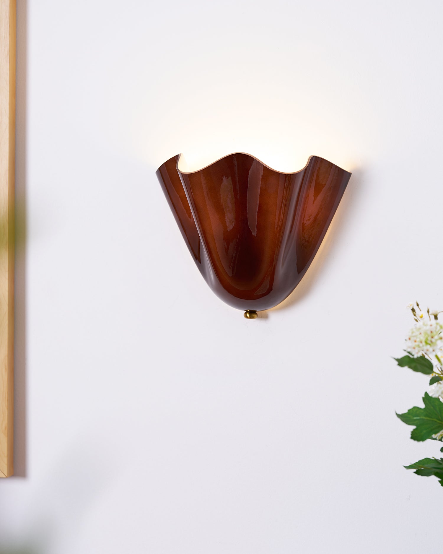 Lustra Lampe Murale Élégante aux Courbes Douces - Neutralighting