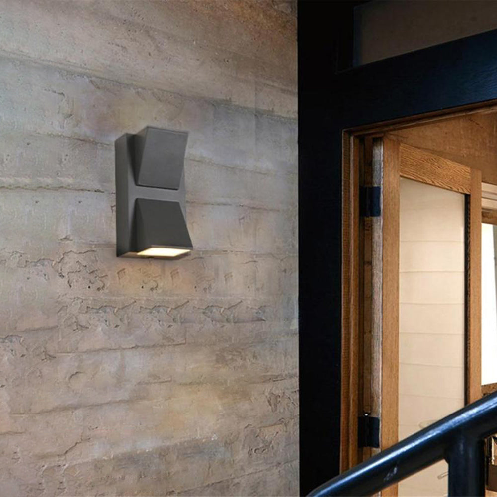 Ray Modern Black Metal LED Outdoor Wall Lamp