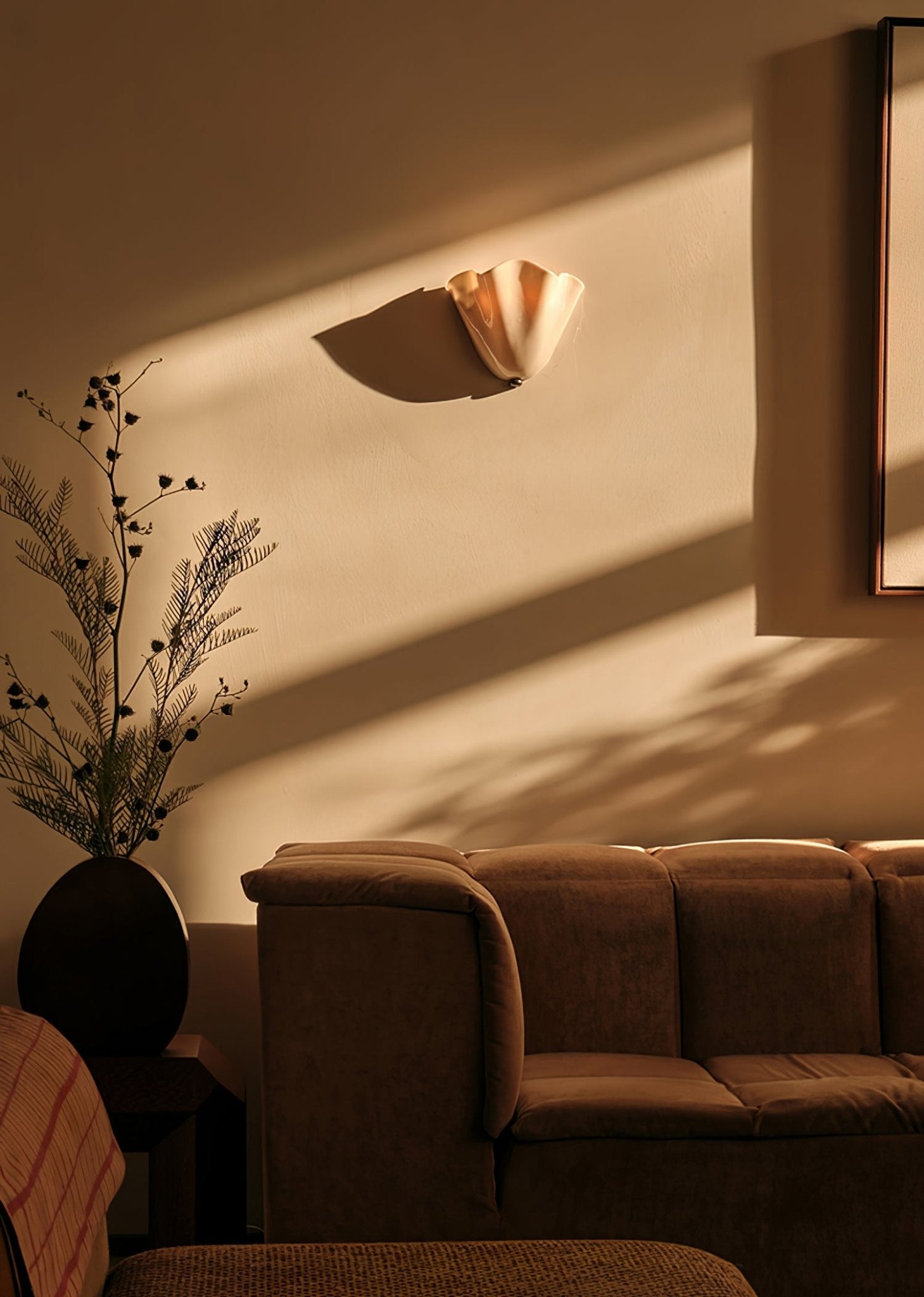 Lustra Lampe Murale Élégante aux Courbes Douces - Neutralighting