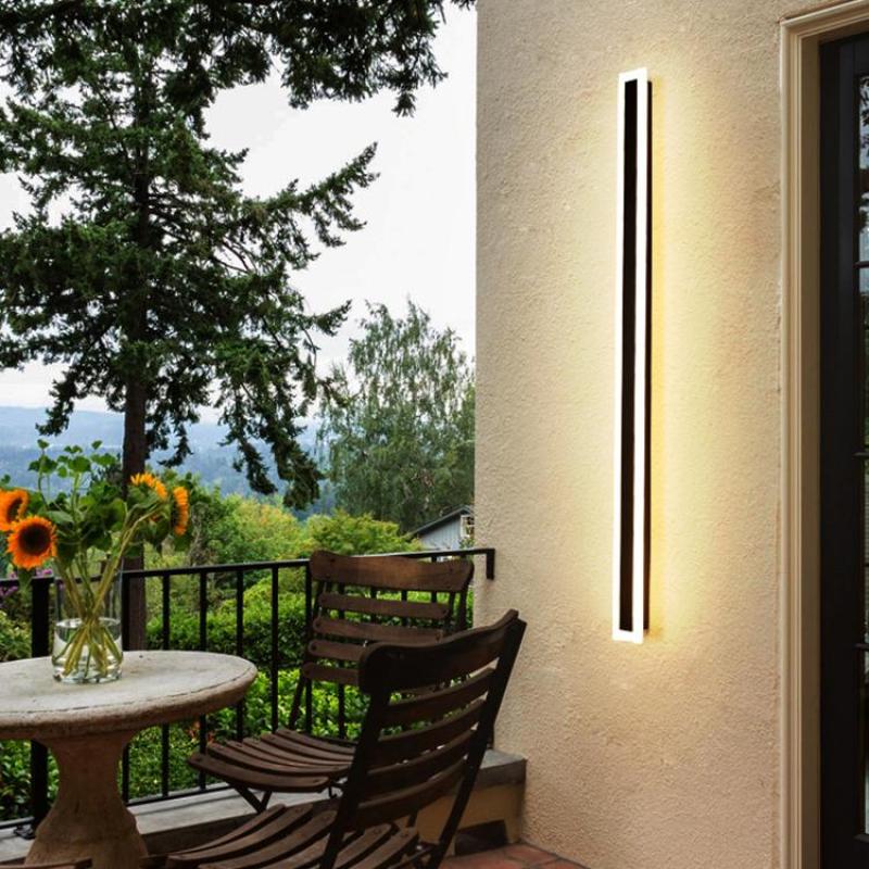 Ray Linear Metal LED Outdoor Wall Lamp, Black/White