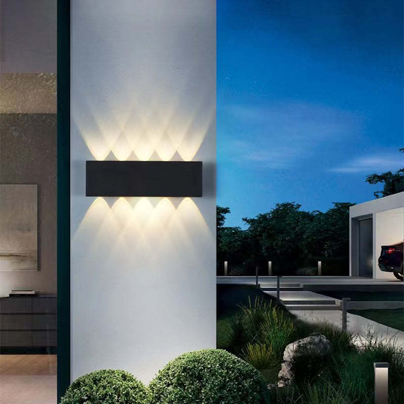 Ray Modern Rectangular Metal Outdoor Wall Lamp, Black/White, Water-wave