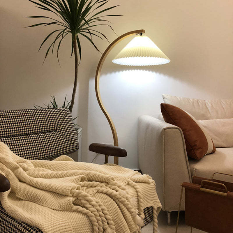 Muto Unique LED Floor Lamp, Wood/Metal, Living Room