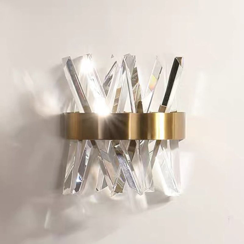 Kristy Decorative Geometric Crystal/Metal Wall Lamp, Gold