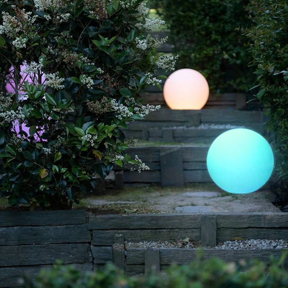 Ray Minimalist Globe LED Outdoor Light, Resin, White