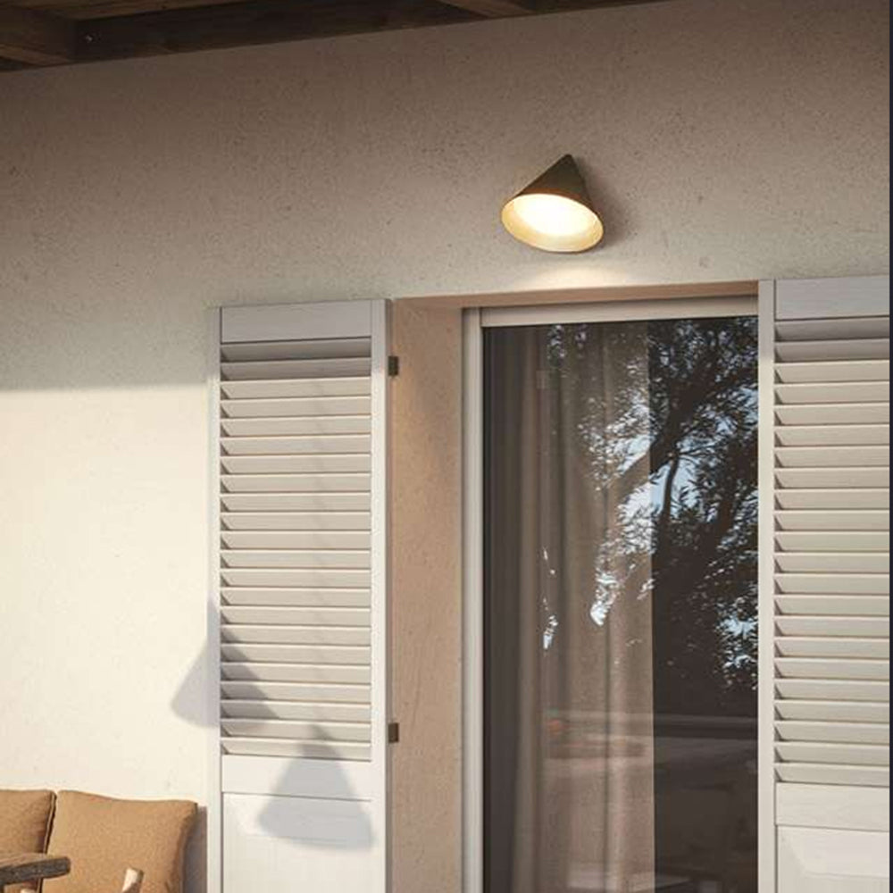 Ray Modern Minimalist Cone Metal Outdoor Waterproof Wall Lamp，Black/Gold