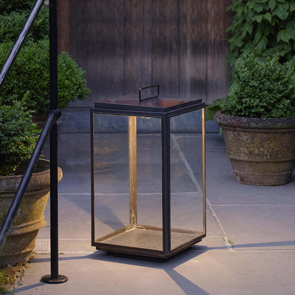 Ray Minimalist Cuboid Outdoor Floor Lamp, Hardwired, Black