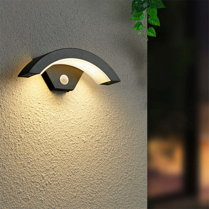Ray Nordic Arc Waterproof LED Outdoor Wall Lamp, Black