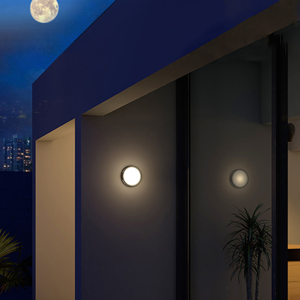 Ray Modern Round Metal/Acrylic Outdoor Waterproof Wall Lamp, Black