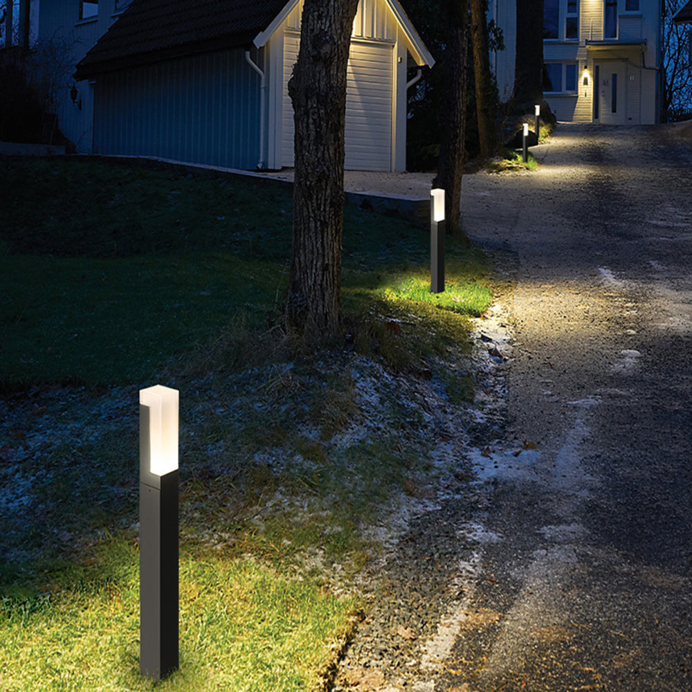 Ray Modern Metal Solar Outdoor Path Light, Black