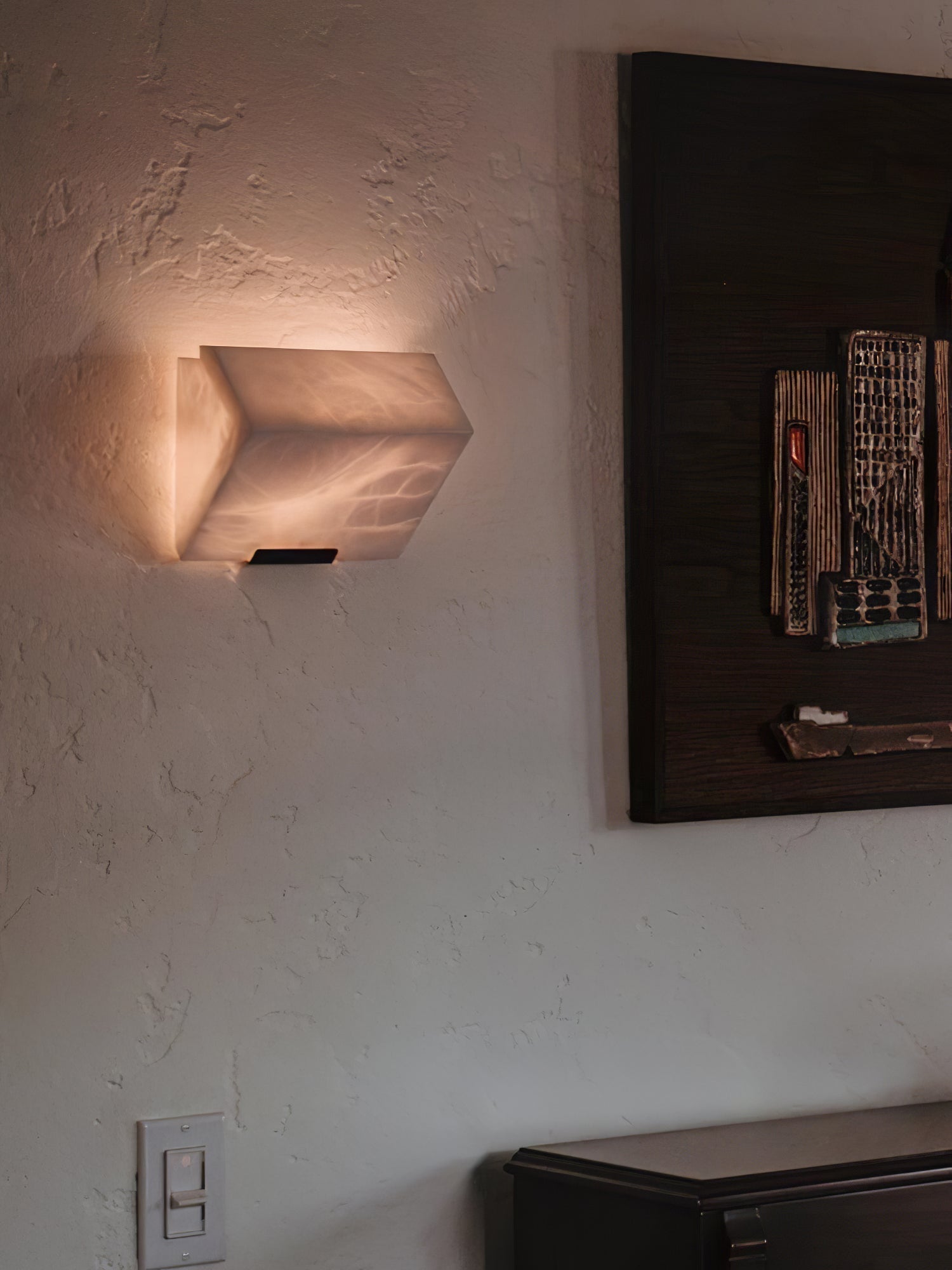 Dione Alabaster Wall Lamp - Neutralighting