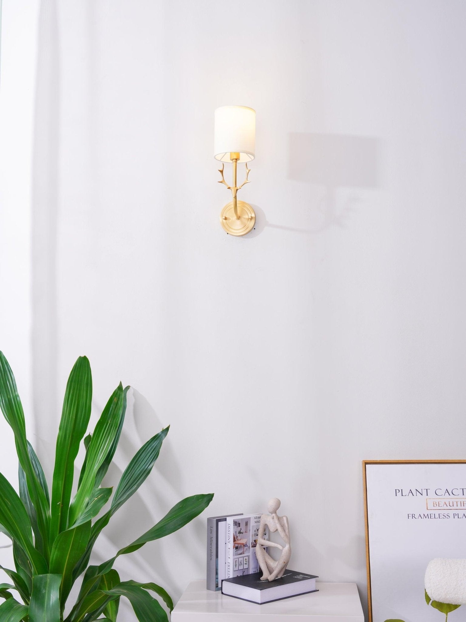 Noble Elegance Deer Head Brass Wall Light - Letslighting