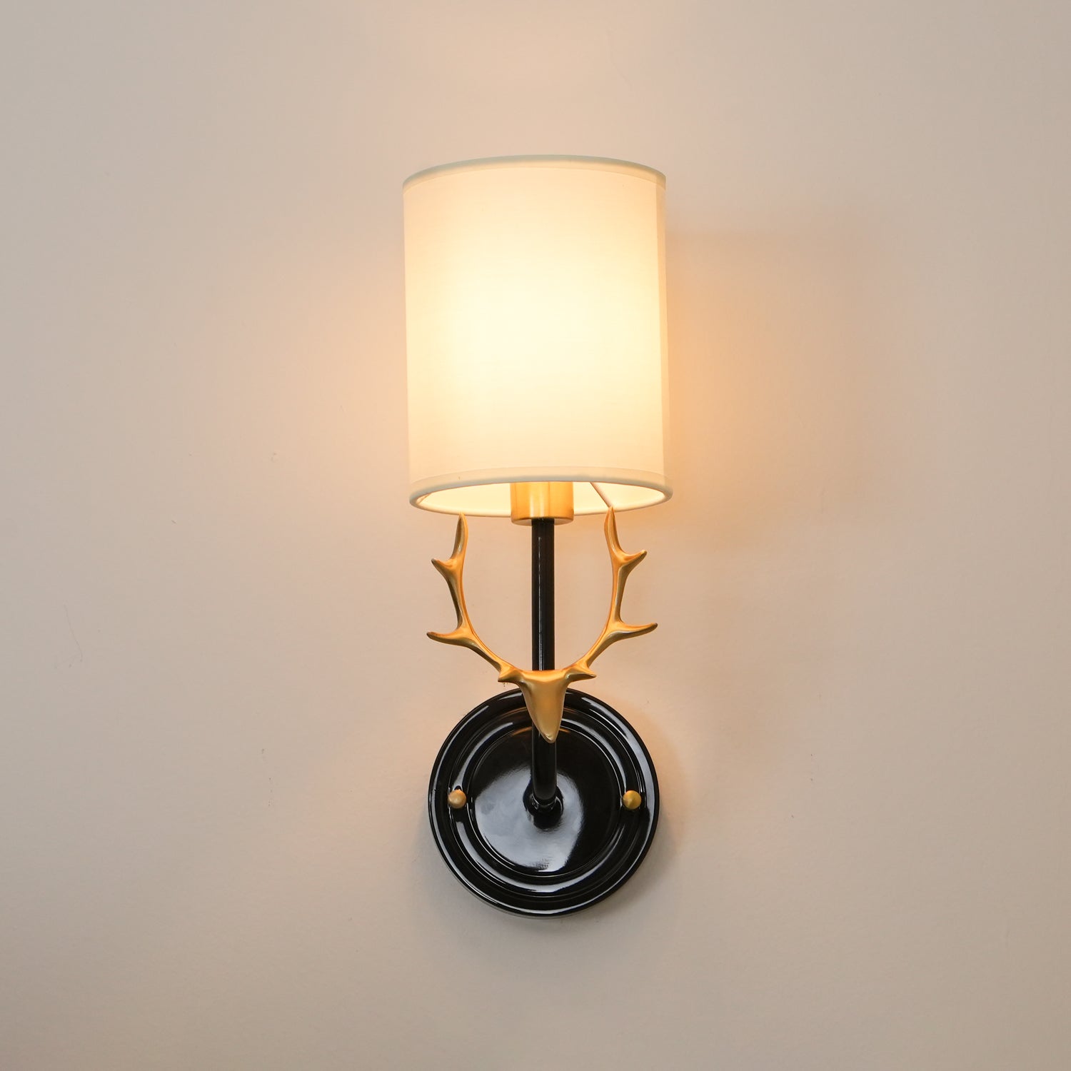 Noble Elegance Deer Head Brass Wall Light - Letslighting