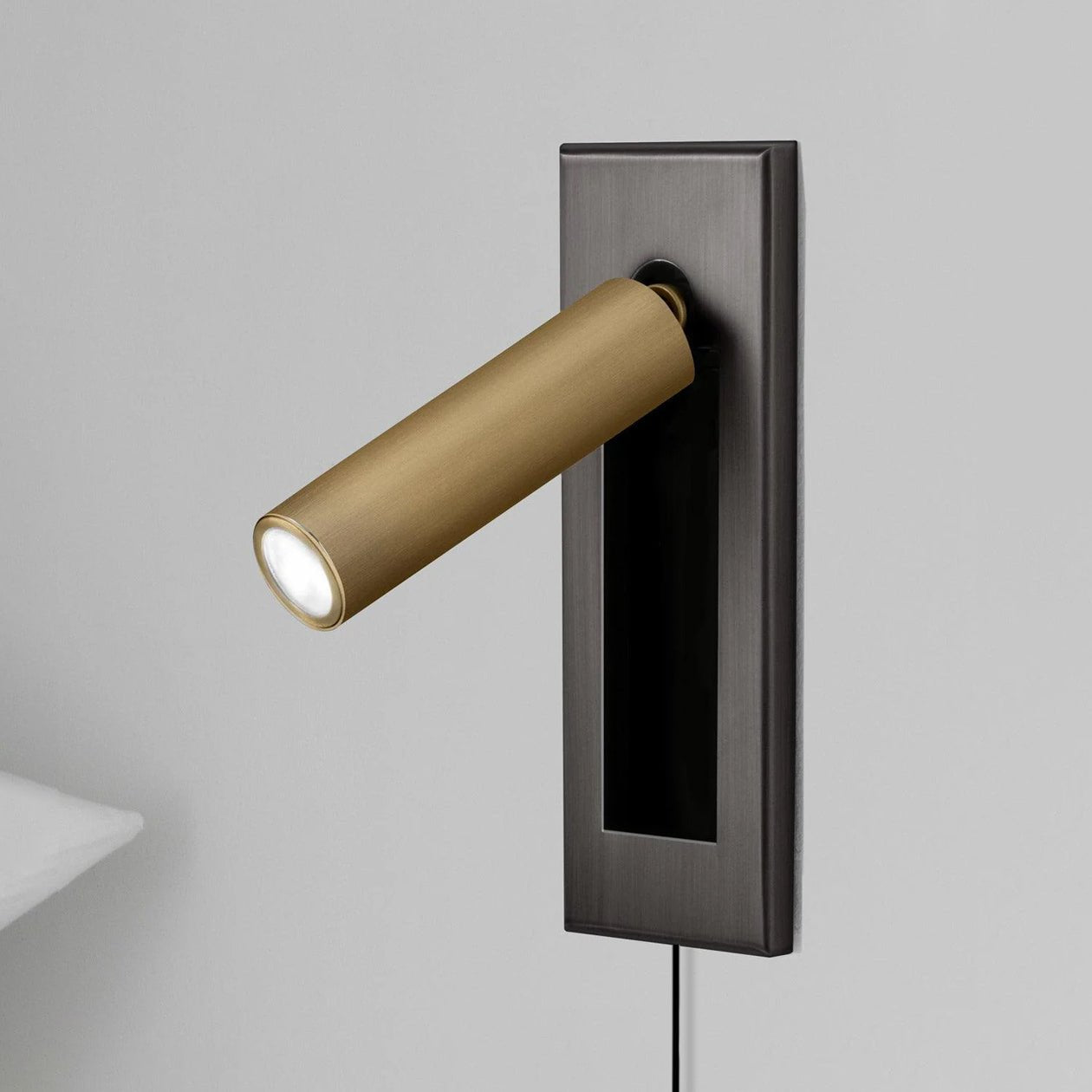 Eurvaran Embedded Bedside Plug-in Sconce Wall lamp - Letslighting