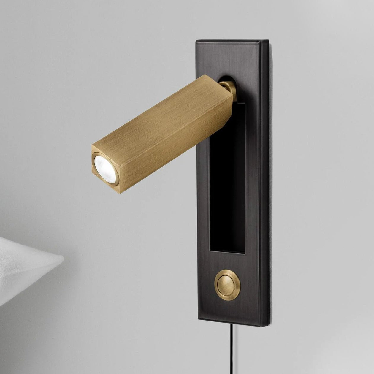 Eurvaran Embedded Bedside Plug-in Sconce Wall lamp - Letslighting