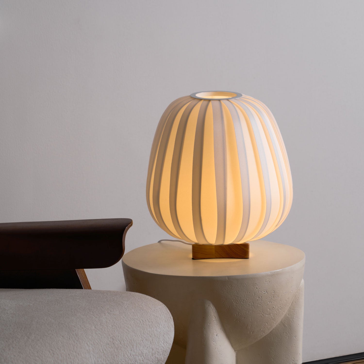 Solisuce Fabric Minimalist Table Lamp - Letslighting
