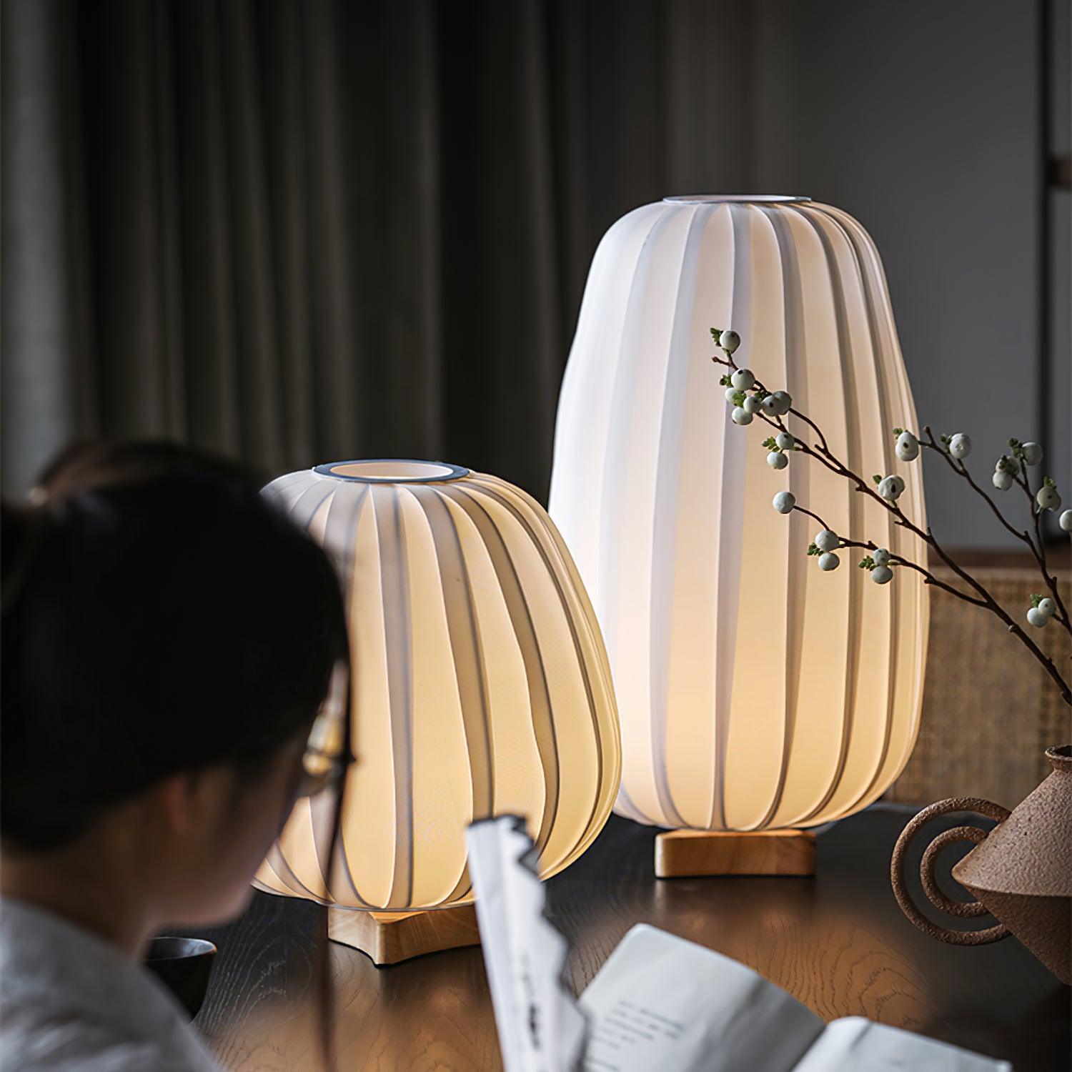 Solisuce Fabric Minimalist Table Lamp - Letslighting