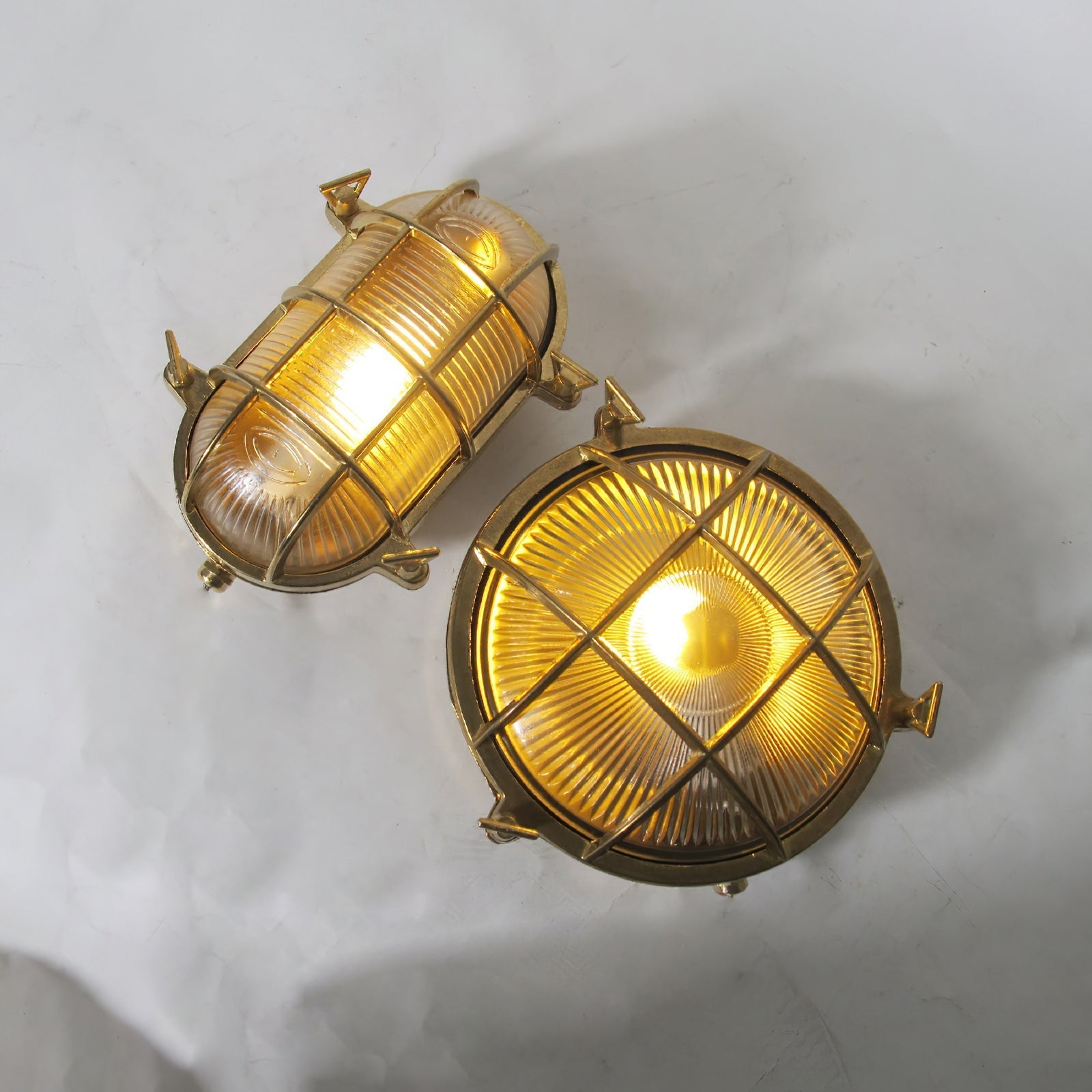 Erthearis Vintage Brass Bunker Sconce Wall Lamp - Letslighting