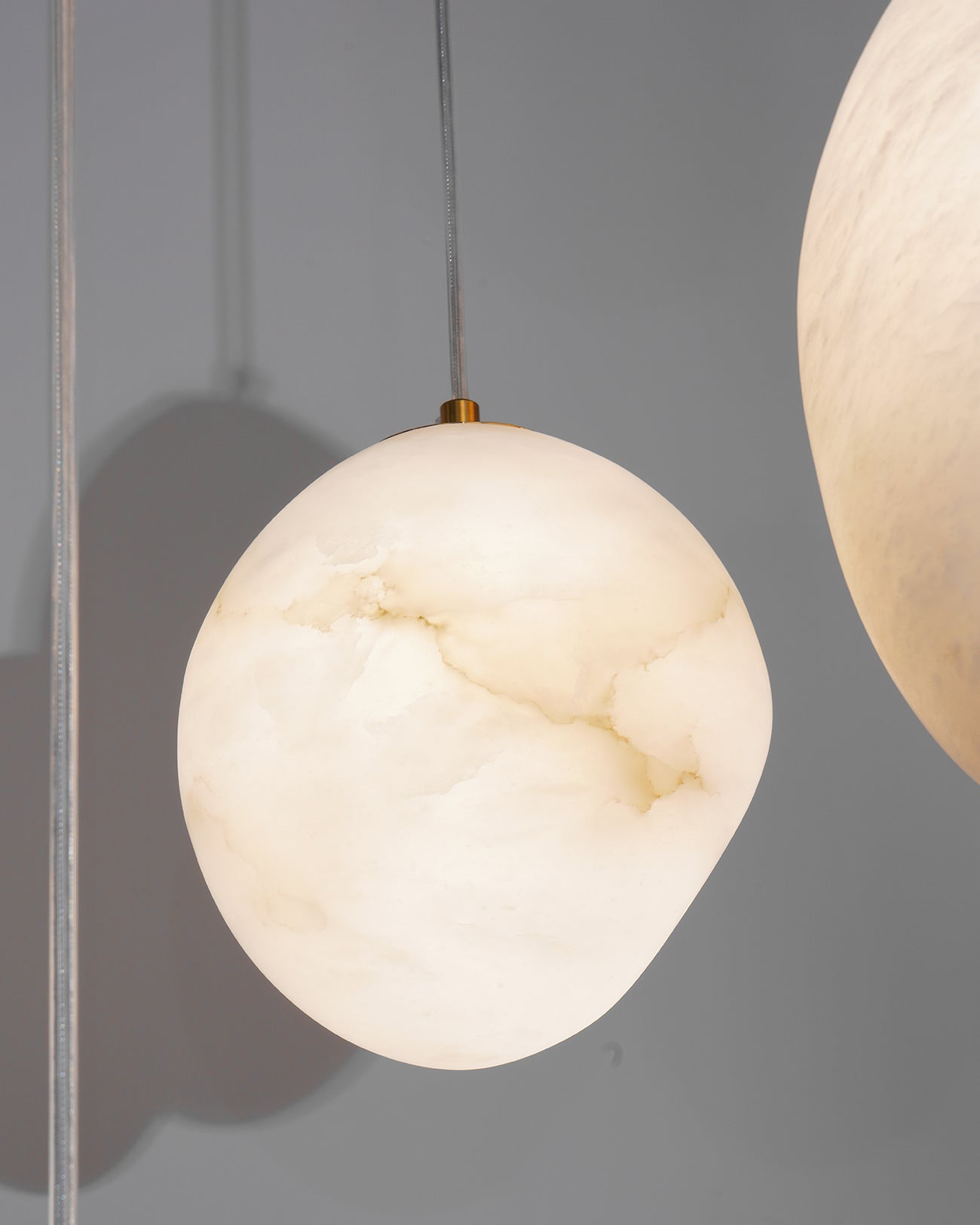 Goose Pendant Lamp Alabaster Brass Sophistication - Neutralighting