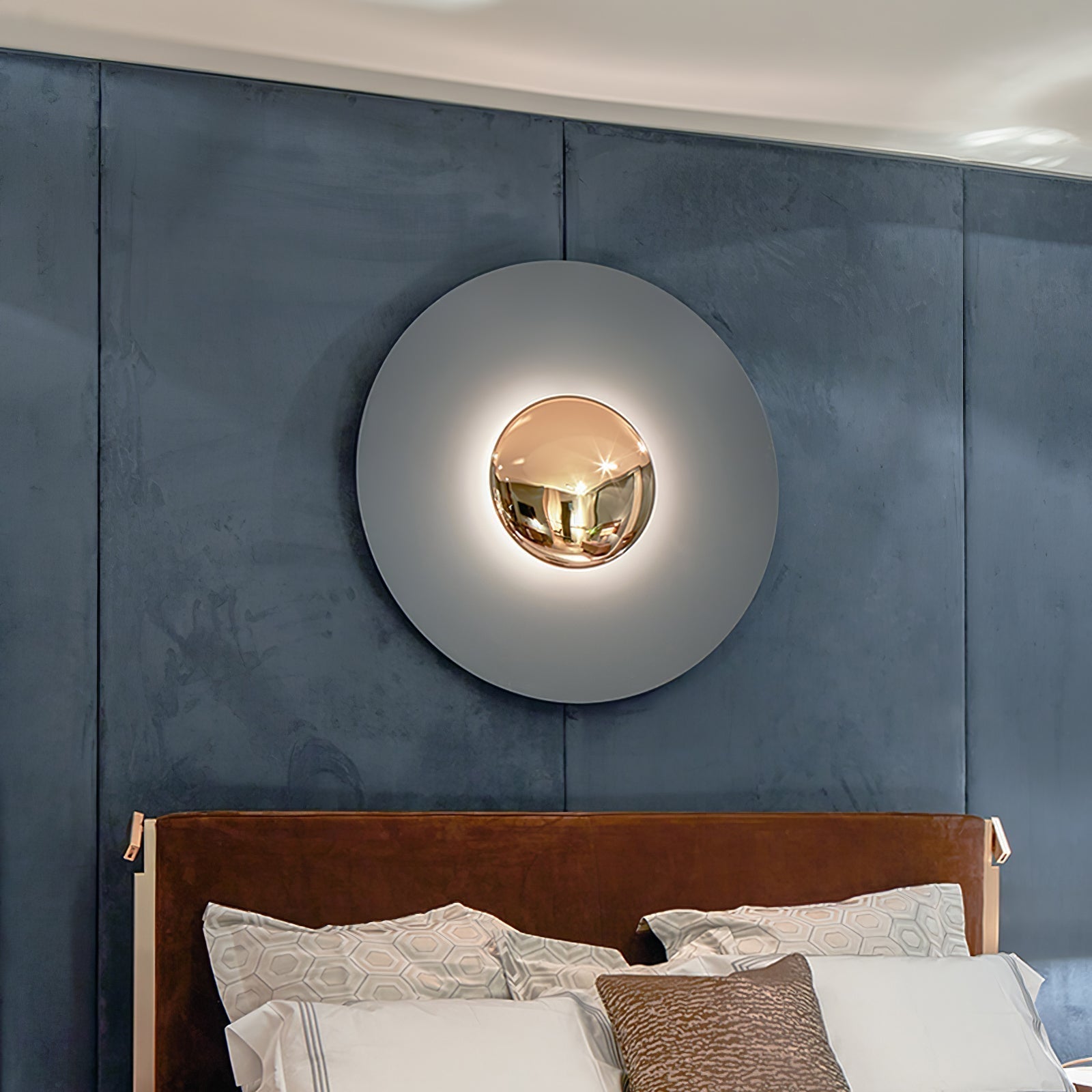 Peacemaker Elegance Simplicity Glow Wall Light - Neutralighting